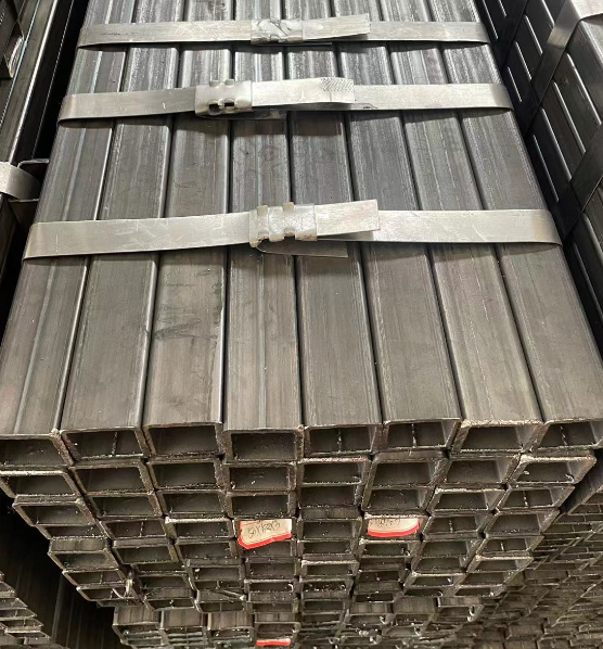 临夏工业用梯子 镀锌管焊接梯子 铁梯子方管梯