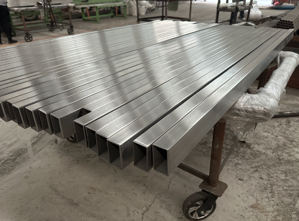 临夏新能源汽车用不锈钢方管 现货